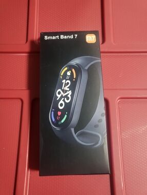 Smart Band 7 Fitness Tracker - Black
